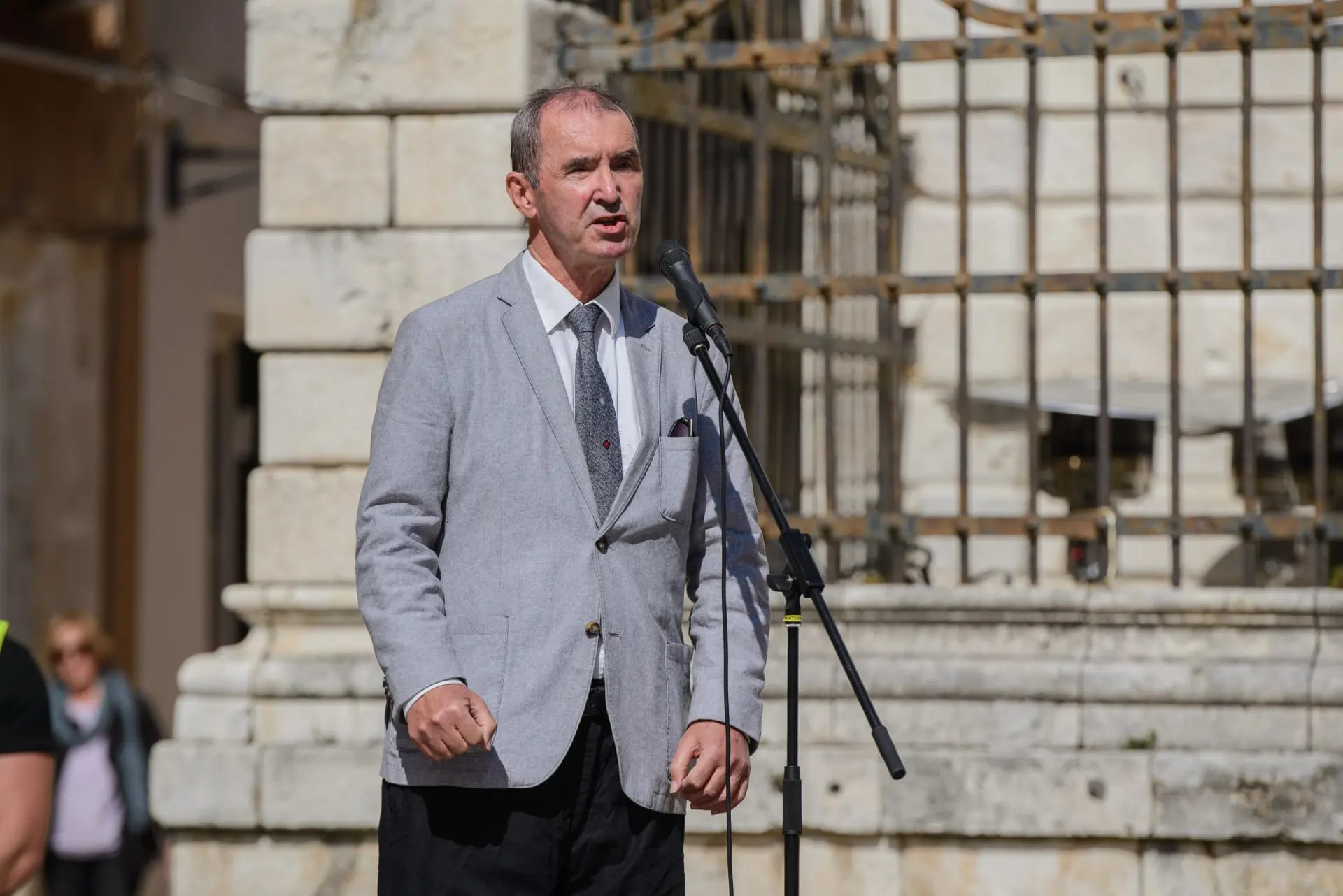 Protest in Zadar on Narodni trg 11